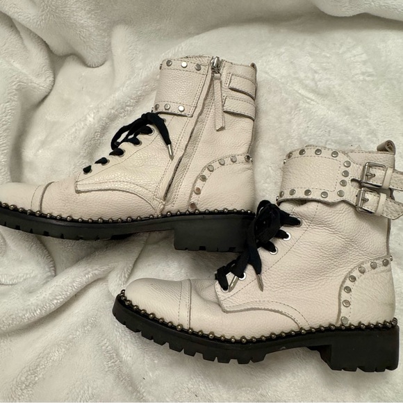 Circus by Sam Edelman Cream/Black Combat Boots 9 - Picture 2 of 11